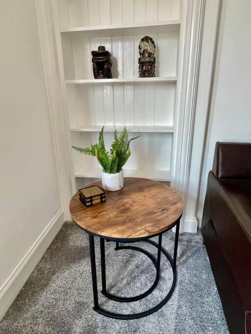 Large 2 Bed Near Glasgow Airport Paisley Eksteriør billede
